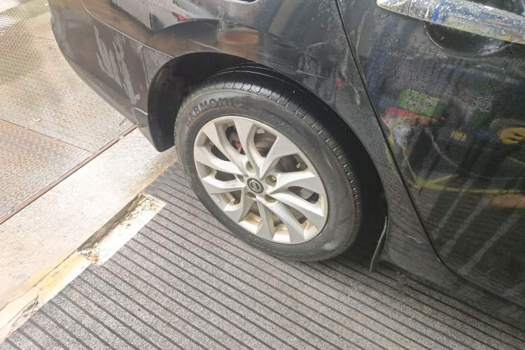 Used Nissan Sylphy 2019 Classic 1.6XL CVT Luxury Edition Right Rear Wheel Hub