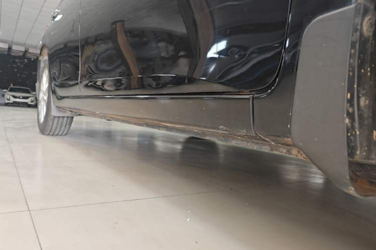 Used Nissan Sylphy 2019 Classic 1.6XL CVT Luxury Edition Right Side Sill