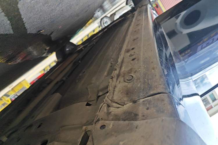 Used Nissan Sylphy 2019 1.6XV CVT Smart Connect Luxury Edition China VI Standard Right Side Sill