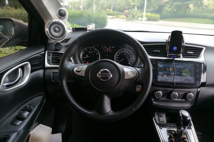 Used Nissan Sylphy 2019 1.6XV CVT Smart Connect Luxury Edition China VI Standard Steering Wheel