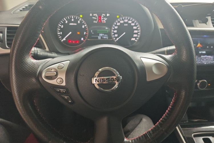 Used Nissan Sylphy 2019 1.6XV CVT Smart Connect Luxury Edition China VI Standard Steering Wheel