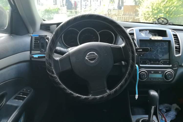 Used Nissan Sylphy 2019 Classic 1.6XE+ CVT Smart Connect Luxury Edition Steering Wheel