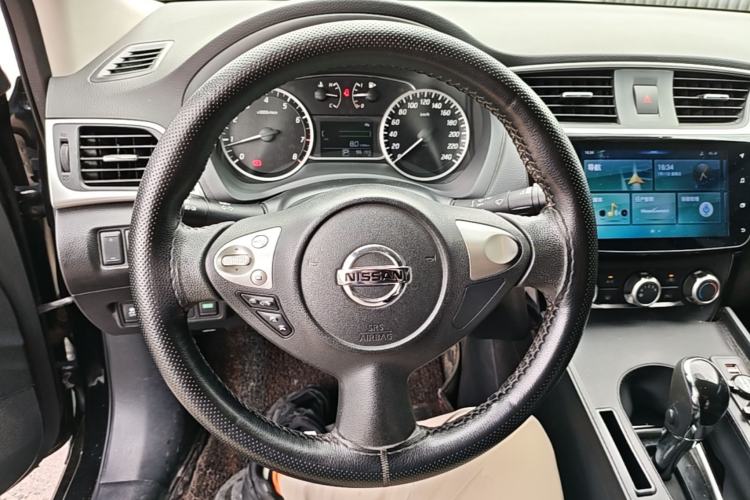 Used Nissan Sylphy 2019 1.6XV CVT Smart Connect Luxury Edition China VI Standard Steering Wheel