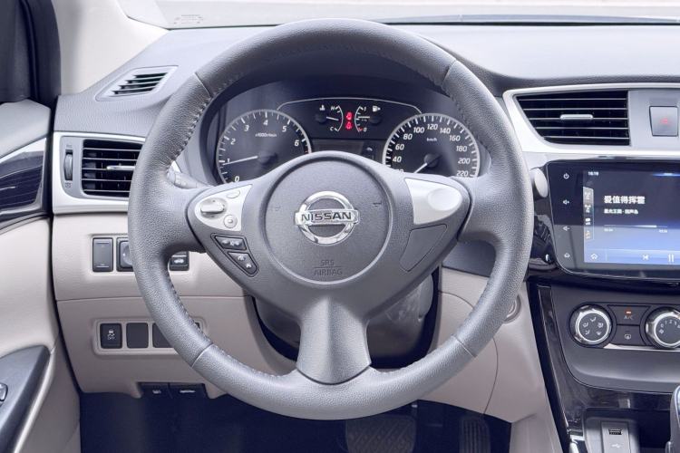 Used Nissan Sylphy 2019 1.6XV CVT Smart Connect Luxury Edition China VI Standard Steering Wheel