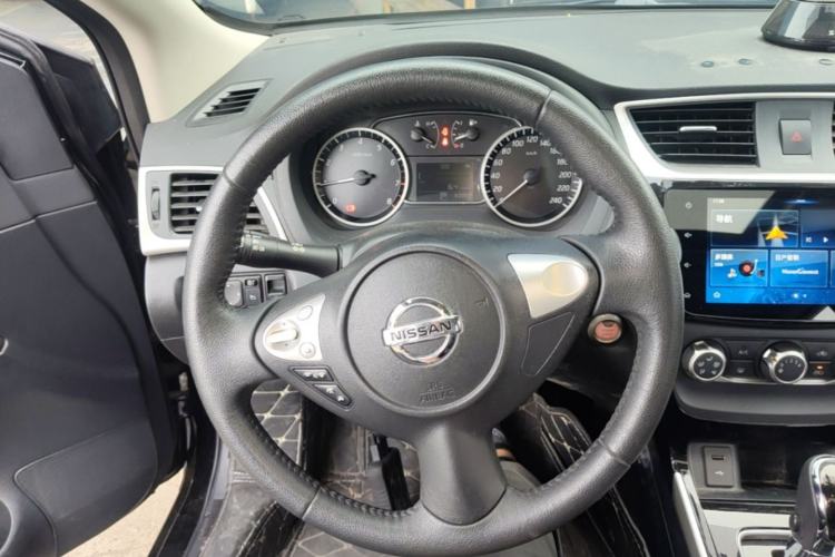 Used Nissan Sylphy 2019 1.6XV CVT Smart Connect Luxury Edition China VI Standard Steering Wheel