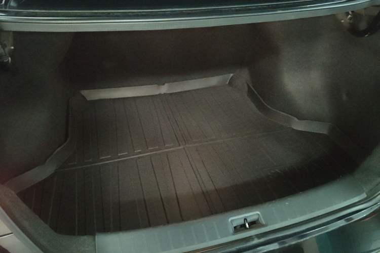 Used Nissan Sylphy 2019 Classic 1.6XE CVT Comfort Edition Trunk