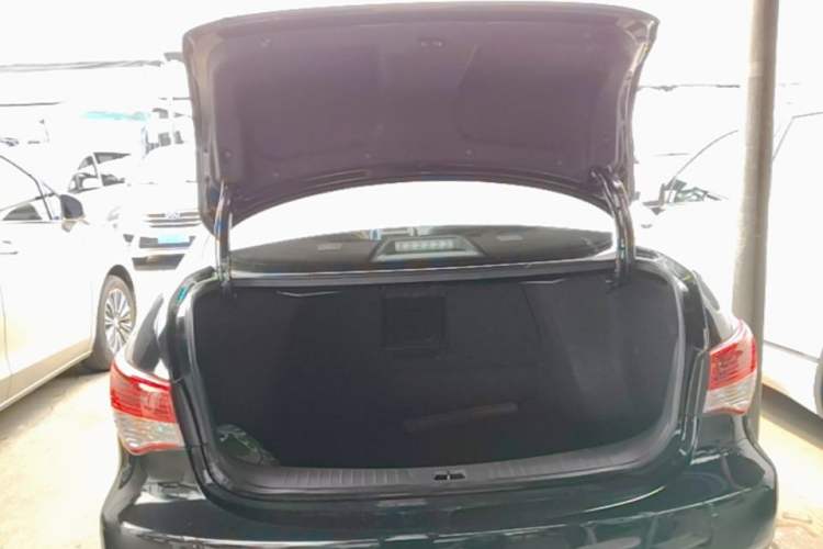 Used Nissan Sylphy 2019 Classic 1.6XE+ CVT SmartConnect Leading Edition Trunk