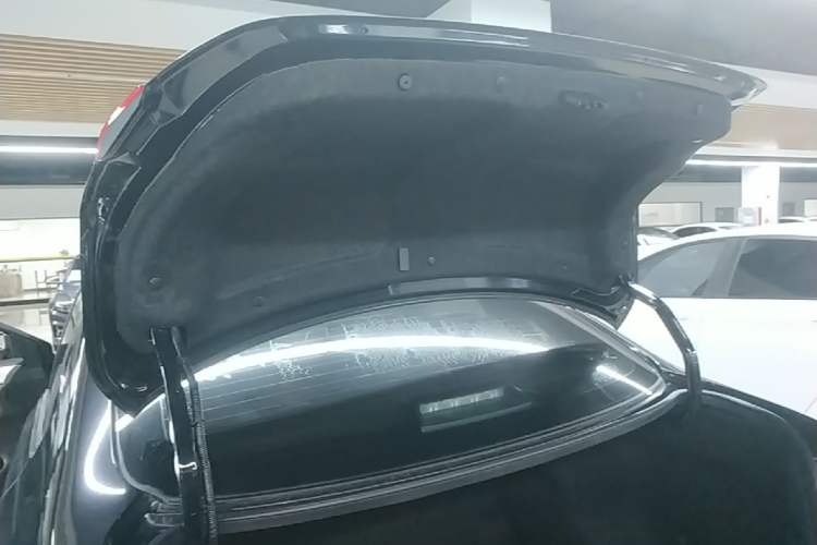 Used Nissan Sylphy 2019 Classic 1.6XE CVT Comfort Edition Trunk