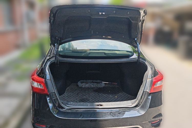 Used Nissan Sylphy 2019 Classic 1.6XL CVT Luxury Edition Trunk