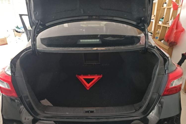 Used Nissan Sylphy 2019 Classic 1.6XL CVT Luxury Edition Trunk