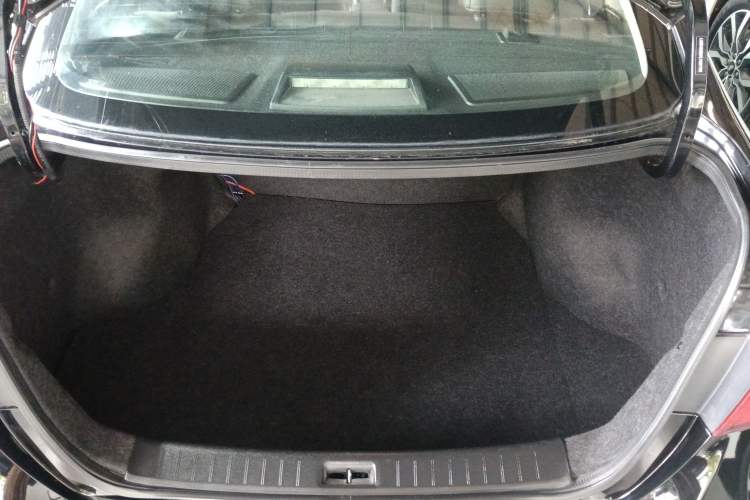 Used Nissan Sylphy 2019 Classic 1.6XE CVT Comfort Edition Trunk