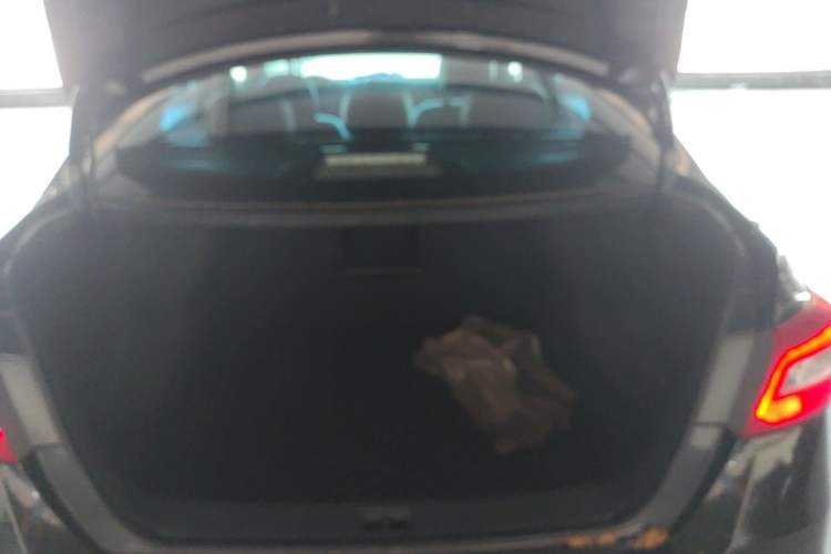 Used Nissan Sylphy 2019 1.6XV CVT Smart Connect Luxury Edition China VI Standard Trunk