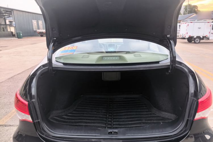 Used Nissan Sylphy 2019 Classic 1.6XE+ Manual Smart Connect Luxury Edition Trunk