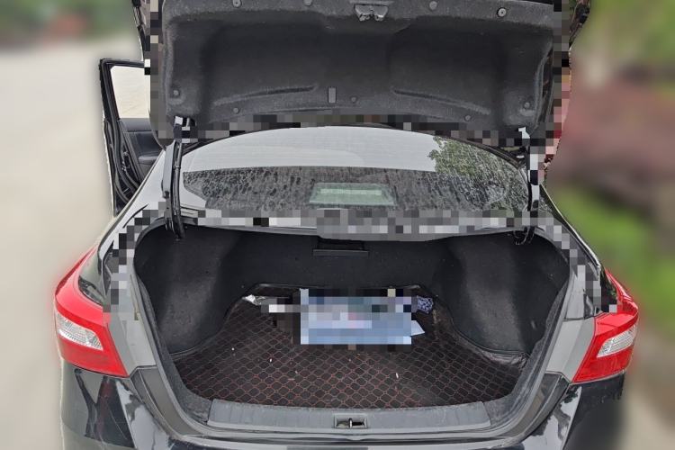 Used Nissan Sylphy 2019 1.6XV CVT Smart Connect Luxury Edition China VI Standard Trunk