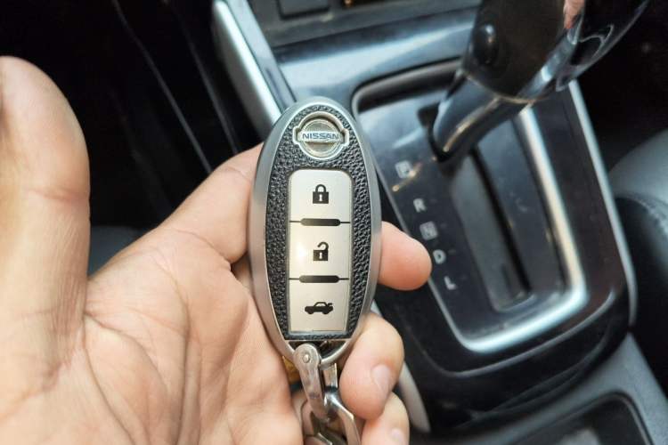 Used Nissan Sylphy 2019 1.6XV CVT Smart Connect Luxury Edition China V Standard Vehicle Key
