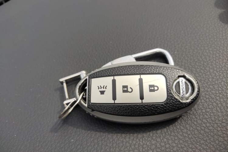Used Nissan Sylphy 2019 1.6XV CVT Smart Connect Luxury Edition China VI Standard Vehicle Key