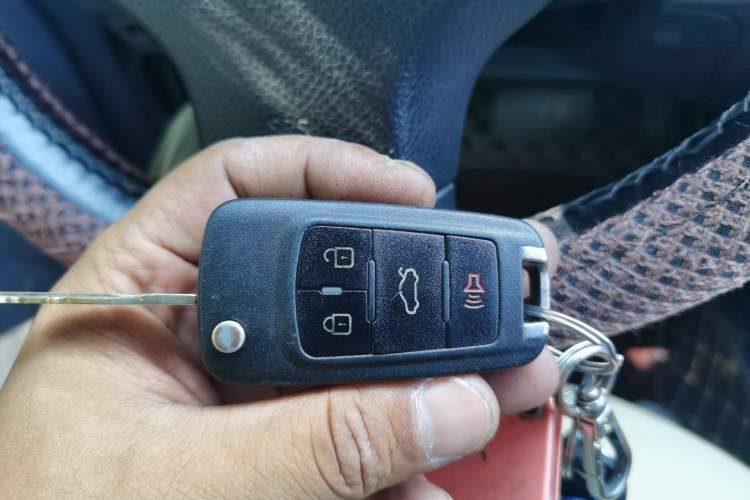 Used Nissan Sylphy 2019 Classic 1.6XE+ CVT SmartConnect Leading Edition Vehicle Key