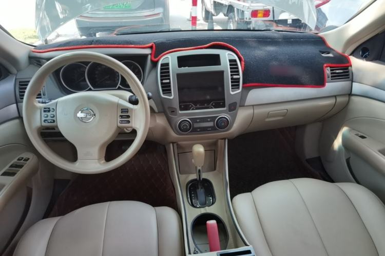 Used Nissan Sylphy 2019 Classic 1.6XE+ CVT SmartConnect Leading Edition Center Console
