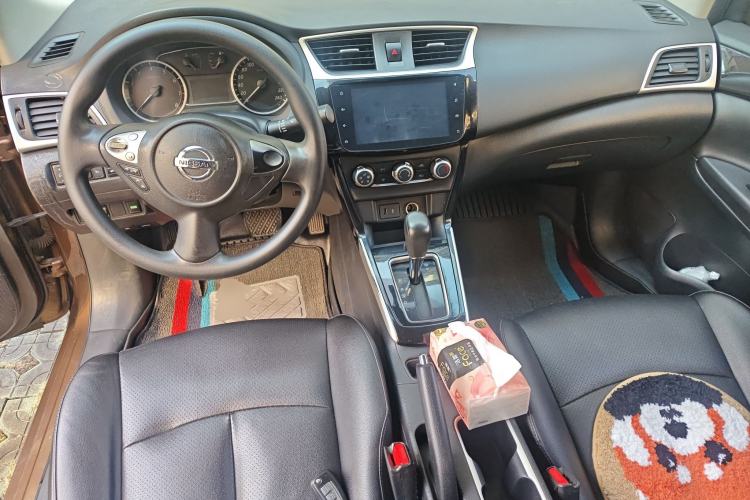 Used Nissan Sylphy 2019 Classic 1.6XL CVT Luxury Edition Center Console
