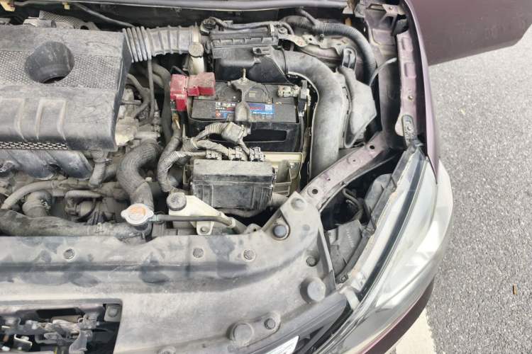 Used Nissan Sylphy 2019 1.6XV CVT Smart Connect Luxury Edition China VI Standard Engine Bay Left