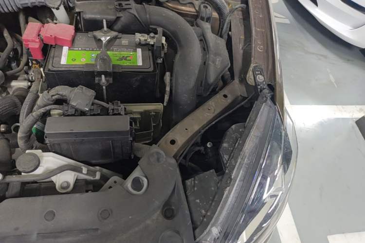 Used Nissan Sylphy 2019 1.6XV CVT Smart Connect Luxury Edition China V Standard Engine Bay Left