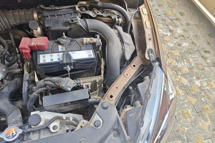 Used Nissan Sylphy 2019 Classic 1.6XL CVT Luxury Edition Engine Bay Left