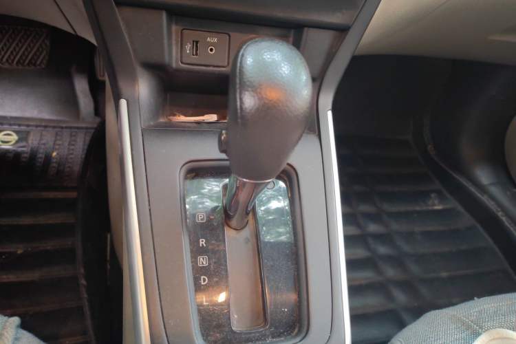 Used Nissan Sylphy 2019 Classic 1.6XE CVT Comfort Edition Gear Lever