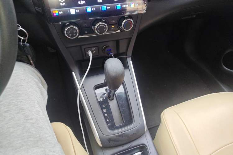 Used Nissan Sylphy 2019 Classic 1.6XE CVT Comfort Edition Gear Lever