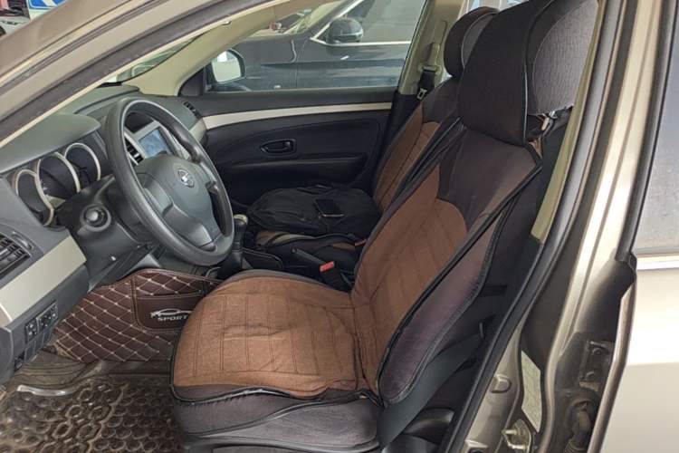 Used Nissan Sylphy 2019 Classic 1.6XE+ Manual SmartConnect Leading Edition Left Front Seat
