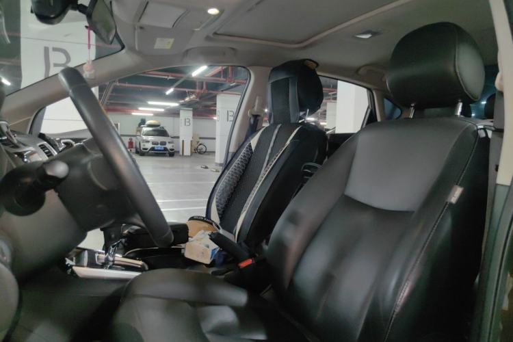 Used Nissan Sylphy 2019 1.6XV CVT Smart Connect Luxury Edition China VI Standard Left Front Seat