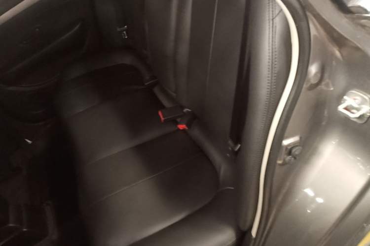 Used Nissan Sylphy 2019 Classic 1.6XE+ CVT SmartConnect Leading Edition Left Rear Seat