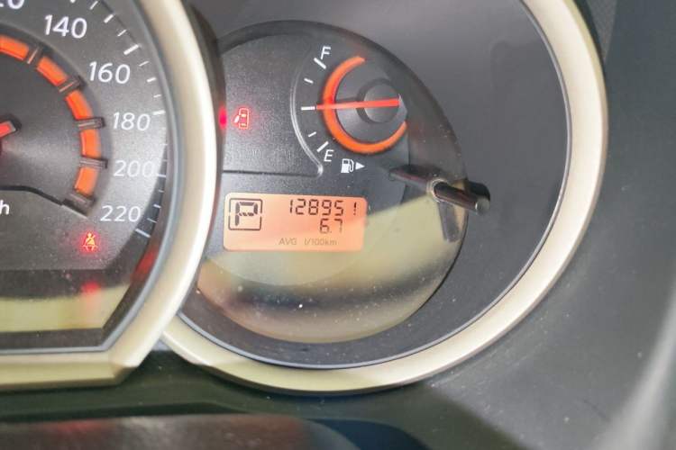 Used Nissan Sylphy 2019 Classic 1.6XE+ CVT SmartConnect Leading Edition Odometer Close Up