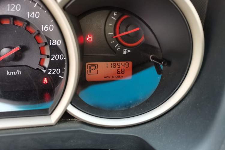 Used Nissan Sylphy 2019 Classic 1.6XE+ CVT SmartConnect Leading Edition Odometer Close Up