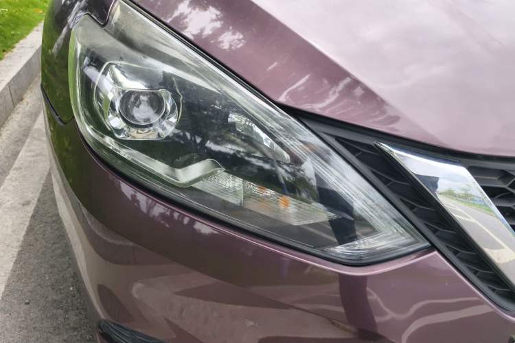 Used Nissan Sylphy 2019 1.6XV CVT Smart Connect Luxury Edition China VI Standard Right Front Headlight