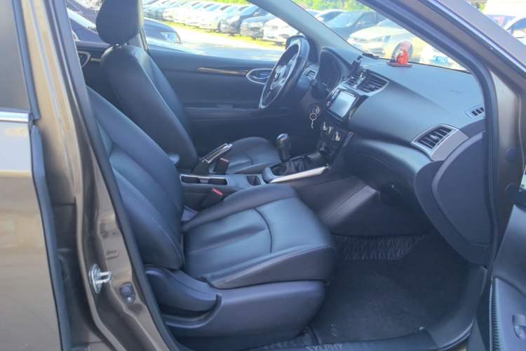 Used Nissan Sylphy 2019 Classic 1.6 XL Manual Luxury Edition Right Front Seat