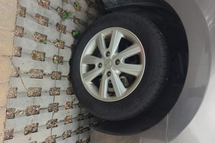 Used Nissan Sylphy 2019 Classic 1.6XE+ CVT SmartConnect Leading Edition Right Front Wheel Hub