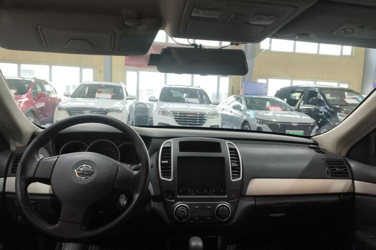 Used Nissan Sylphy 2019 Classic 1.6XE+ CVT SmartConnect Leading Edition Center Console