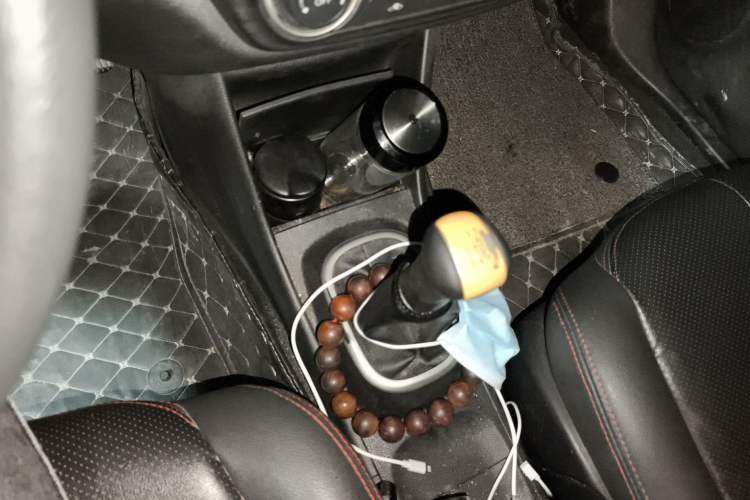 Used Nissan Sylphy 2019 Classic 1.6XE+ Manual SmartConnect Leading Edition Gear Lever