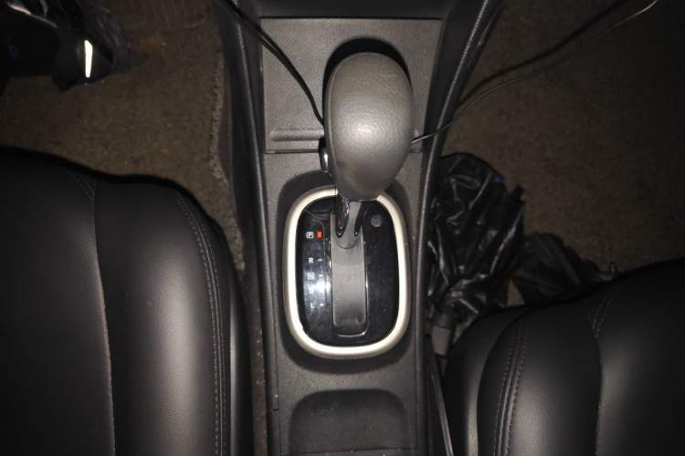 Used Nissan Sylphy 2019 Classic 1.6XE+ CVT SmartConnect Leading Edition Gear Lever