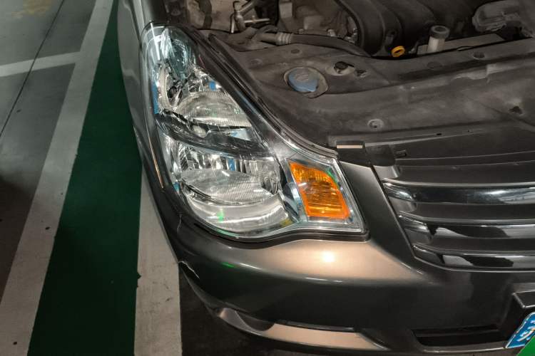 Used Nissan Sylphy 2019 Classic 1.6XE+ Manual SmartConnect Leading Edition Right Front Headlight