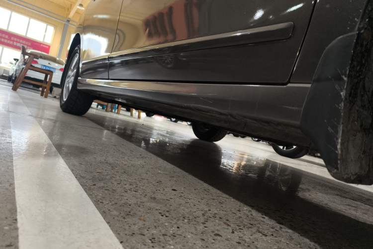 Used Nissan Sylphy 2019 Classic 1.6XE+ CVT SmartConnect Leading Edition Right Side Sill
