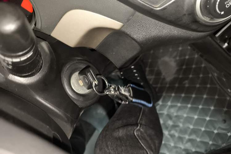 Used Nissan Sylphy 2019 Classic 1.6XE+ Manual SmartConnect Leading Edition Vehicle Key