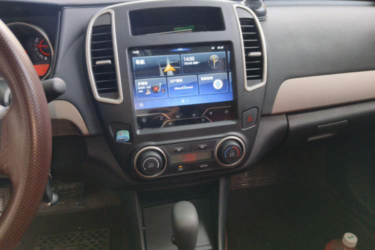Used Nissan Sylphy 2019 Classic 1.6XE+ CVT SmartConnect Leading Edition Audio And AC Panel