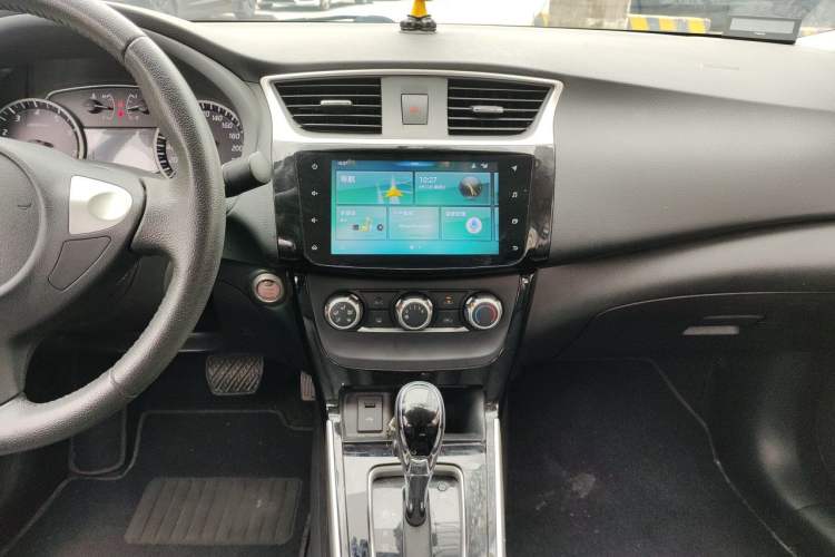 Used Nissan Sylphy 2019 1.6XV CVT Smart Connect Luxury Edition China VI Standard Audio And AC Panel