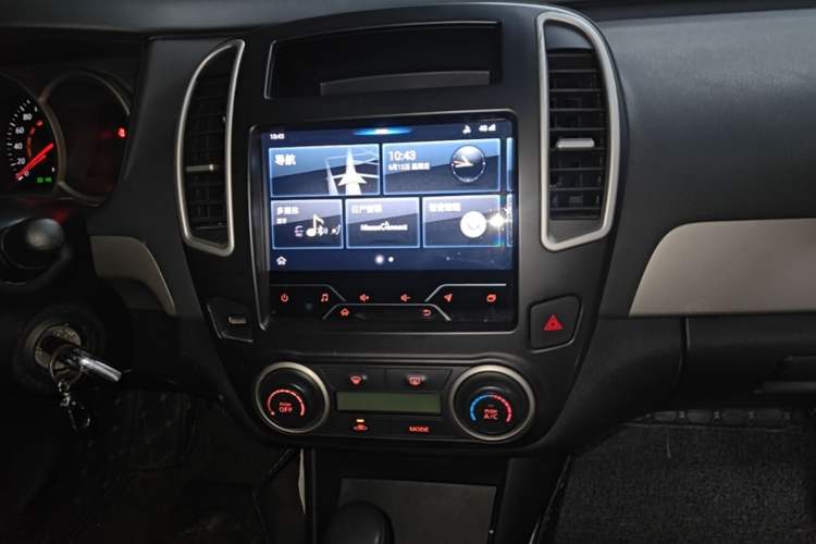 Used Nissan Sylphy 2019 Classic 1.6XE+ CVT SmartConnect Leading Edition Audio And AC Panel