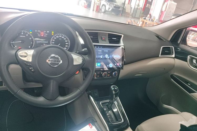 Used Nissan Sylphy 2019 1.6XV CVT Smart Connect Luxury Edition China VI Standard Center Console