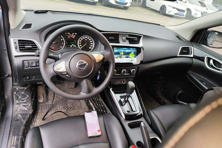 Used Nissan Sylphy 2019 Classic 1.6XL CVT Luxury Edition Center Console