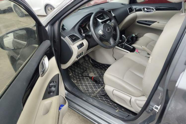 Used Nissan Sylphy 2019 1.6XV CVT Smart Connect Luxury Edition China VI Standard Driver Seat