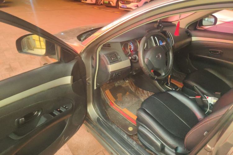 Used Nissan Sylphy 2019 Classic 1.6XE+ CVT Smart Connect Luxury Edition Driver Seat