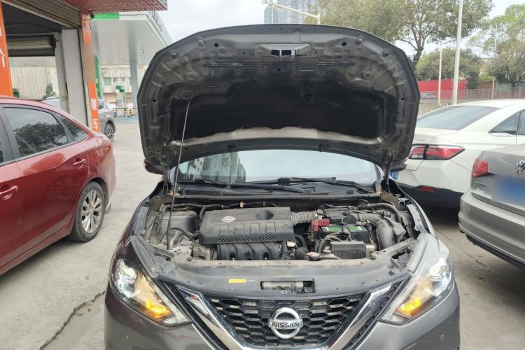 Used Nissan Sylphy 2019 1.6XV CVT Smart Connect Luxury Edition China VI Standard Engine Bay